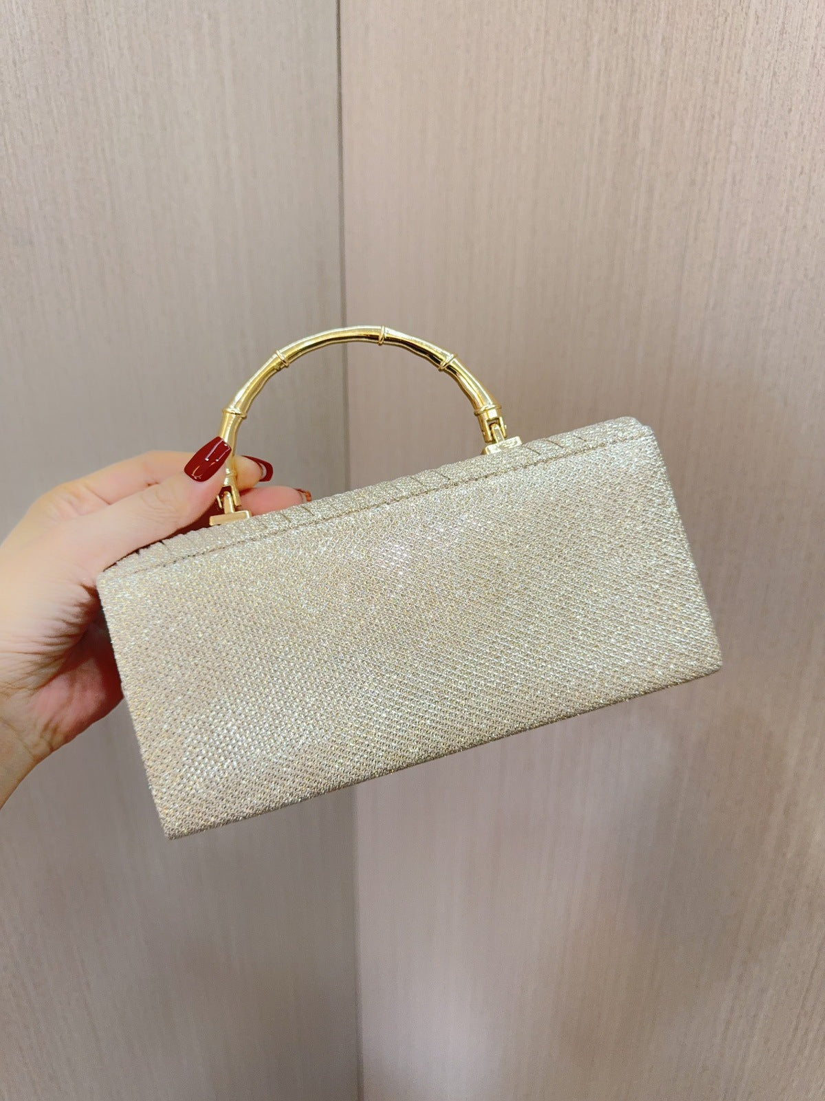 Diagonal Ribbed Pearl Embellishment Clutch MNBF140